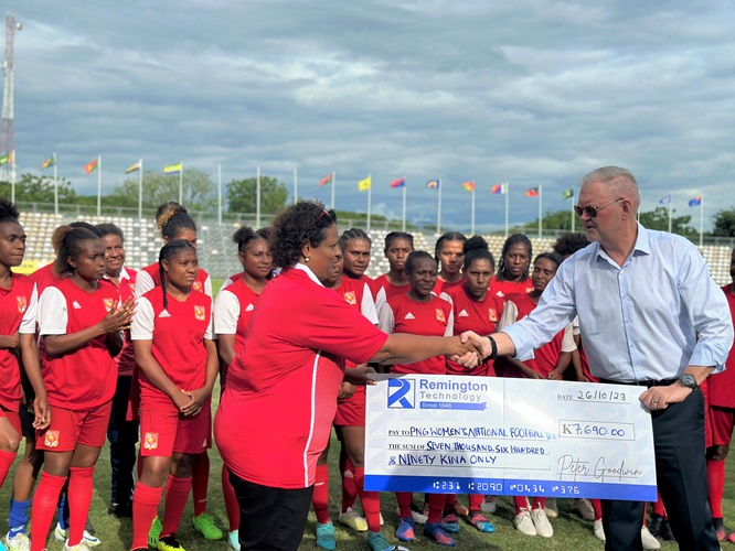Remington Pledges Support for PNG Women’s Football Team to the Pacific Games