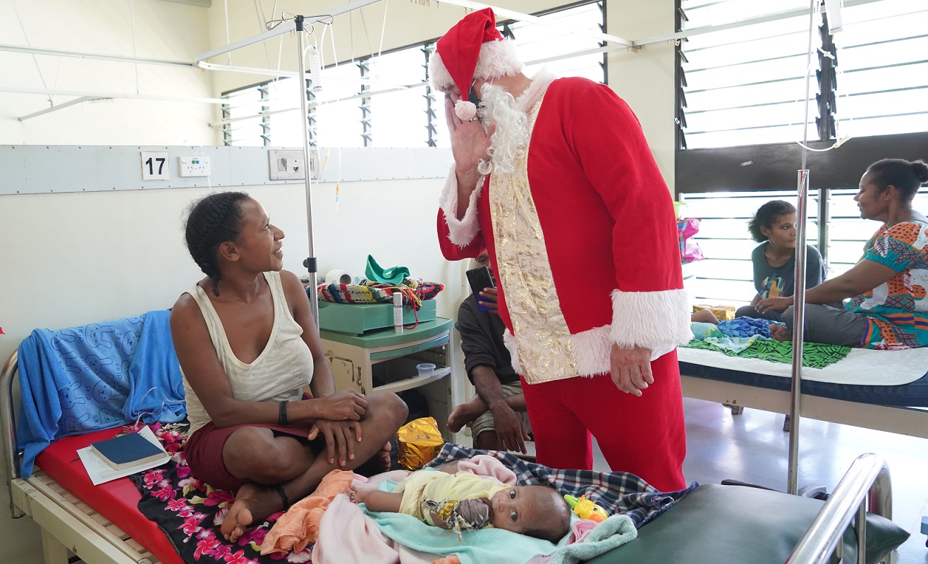 Santa Visits Paediatric Ward
